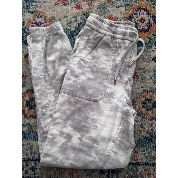 Athleta Farallon Jogger Pants Gray Camo Print Pockets Drawstring Size 2 - Picture 8 of 8